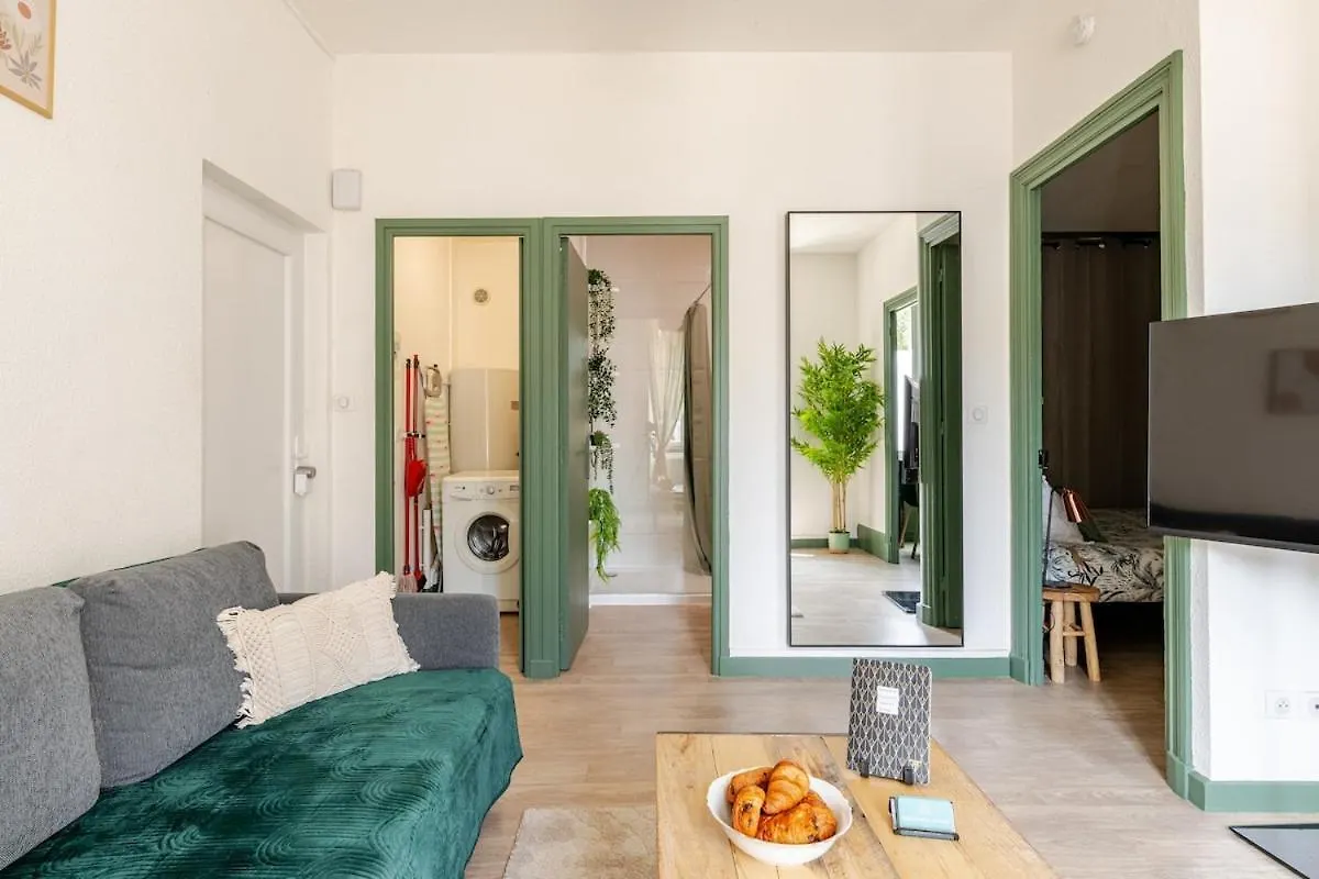 Cozy Apartment With Free Parking On Site Roanne France