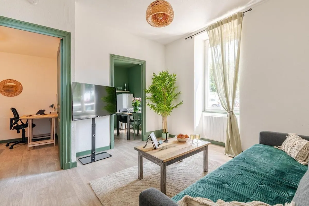 Cozy Apartment With Free Parking On Site Roanne