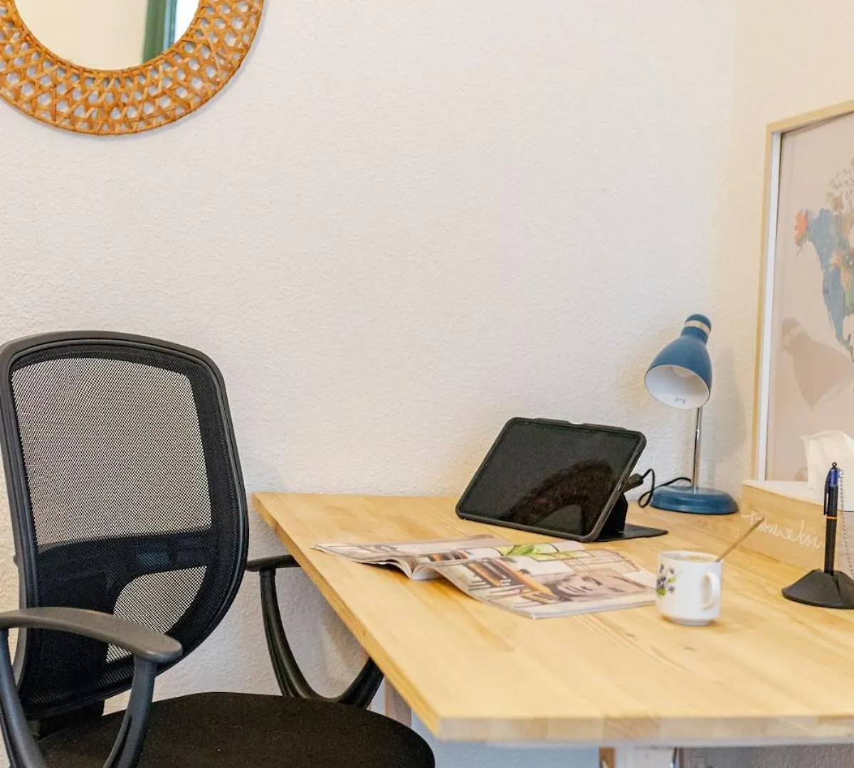 Cozy Apartment With Free Parking On Site Roanne 0*,